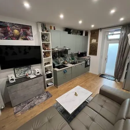New One Crescenzago Apartmán
